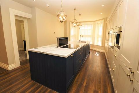 84 Demesne Road, Manchester, M16 8PJ