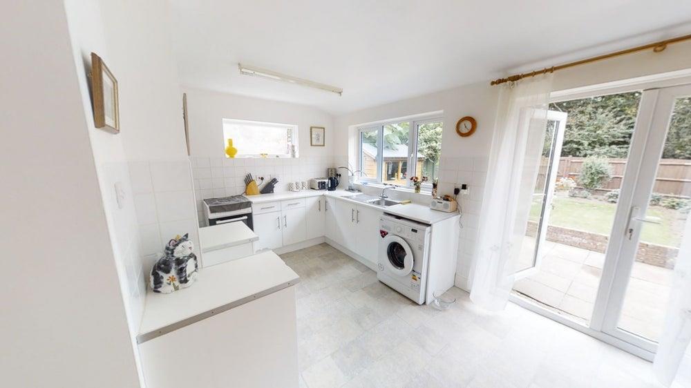 Edward Avenue, 3 bed semidetached house £350,000