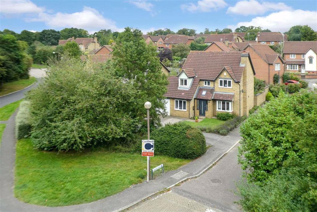 Jenkins Close, Shenley Church End, Milton Keynes, Bucks 4 bed detached