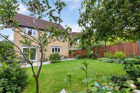 2 Jenkins Close, Shenley Church End, Milton Keynes, MK5 6HX