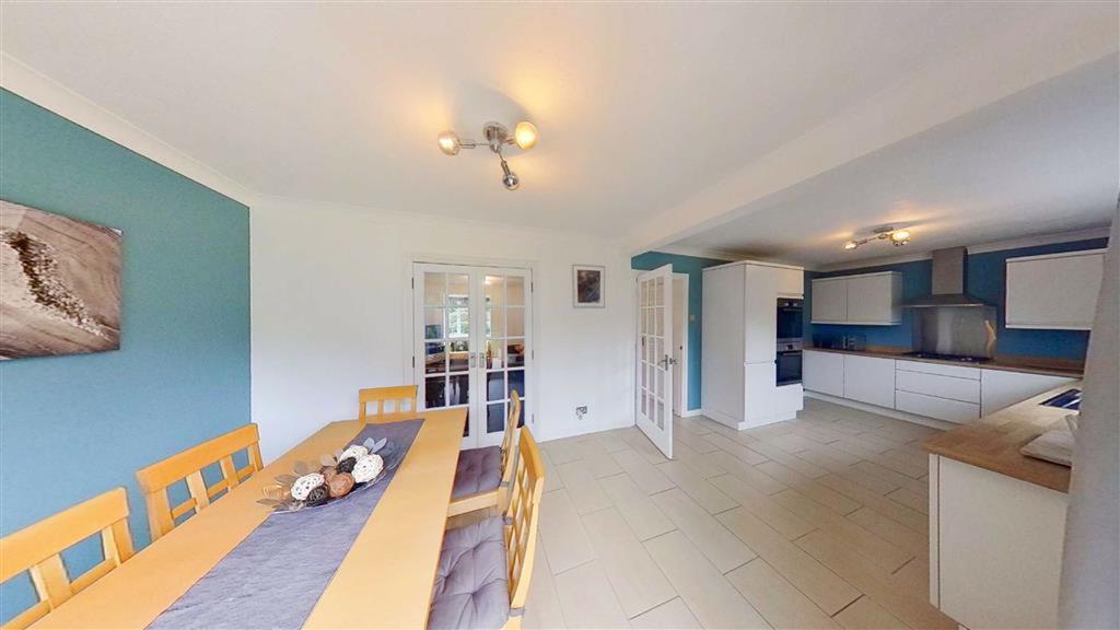 Re fitted kitchen/diner