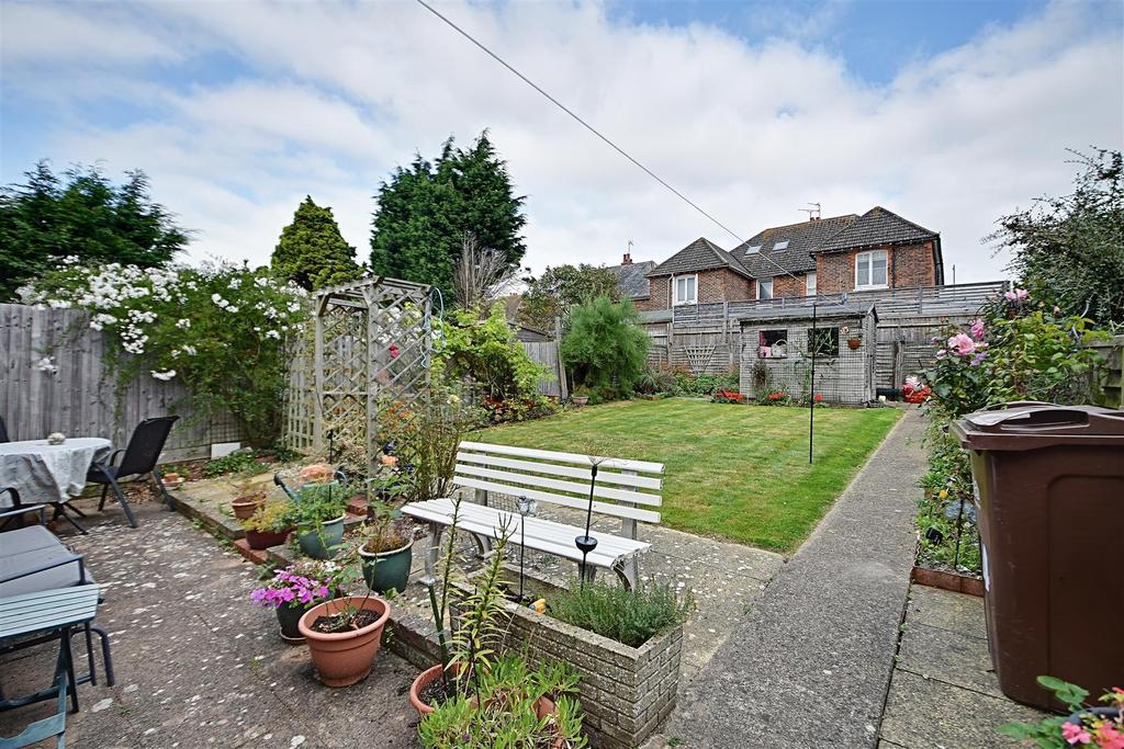 Maberley Road, BexhillOnSea 3 bed semidetached house £299,000