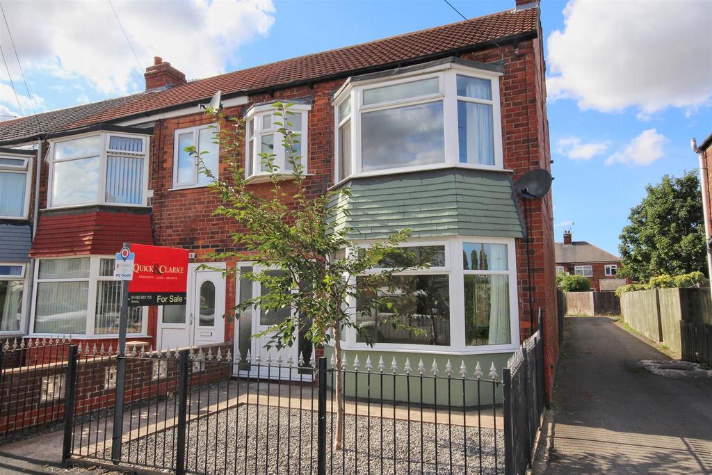 Graham Avenue, Hull 3 bed end of terrace house £150,000