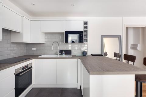 Flat A, 91a Roman Road, London, E2 0QN