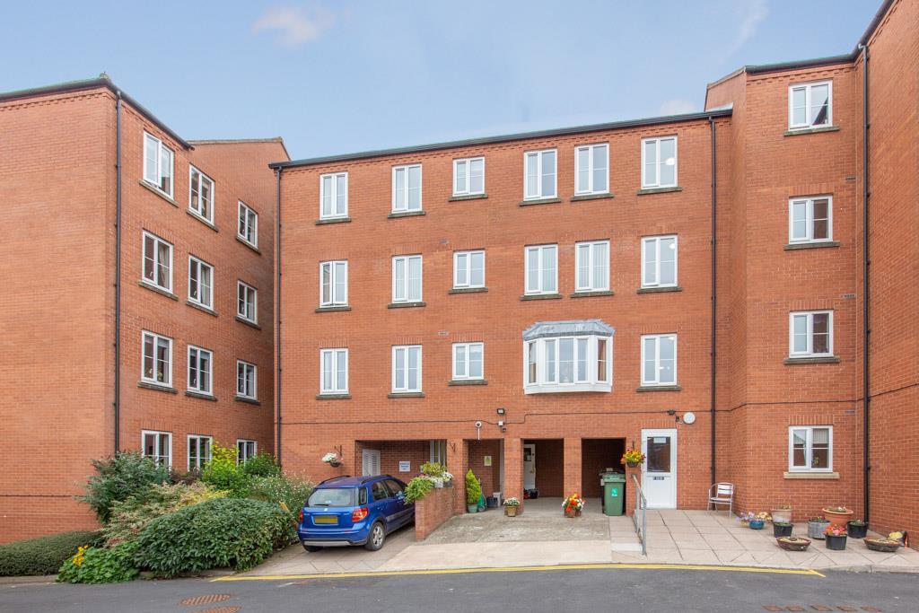 16 Clifton Court LOW RES 14.jpg