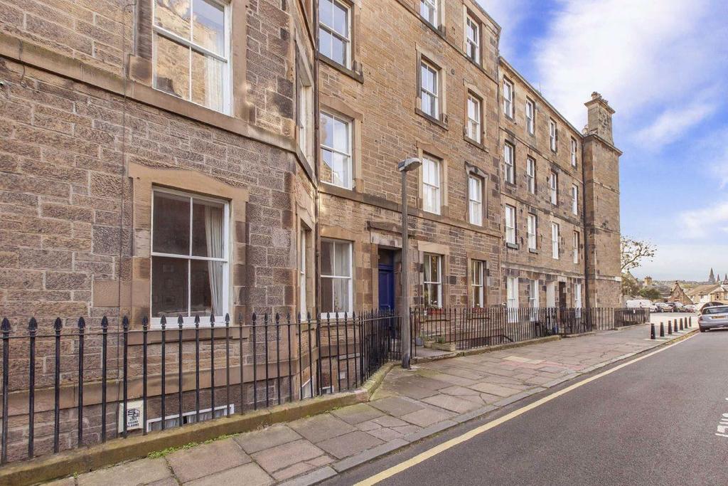 SAXE COBURG STREET, STOCKBRIDGE, EH3 5BW 2 bed flat £1,190 pcm (£275 pw)