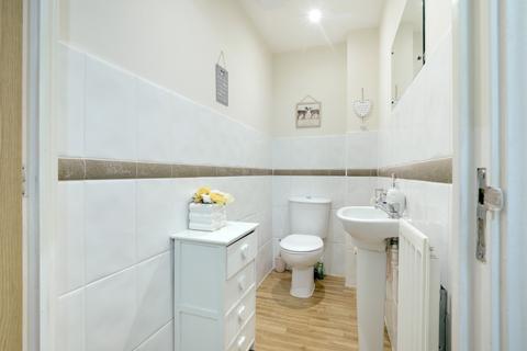 41 Amethyst Drive, Sittingbourne, ME10 5JR