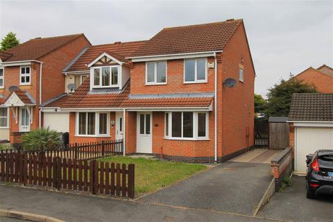 3 bedroom end of terrace house to rent, The Osiers, Loughborough, LE11