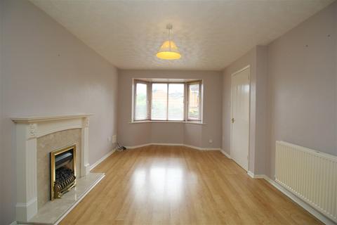 3 bedroom end of terrace house to rent, The Osiers, Loughborough, LE11