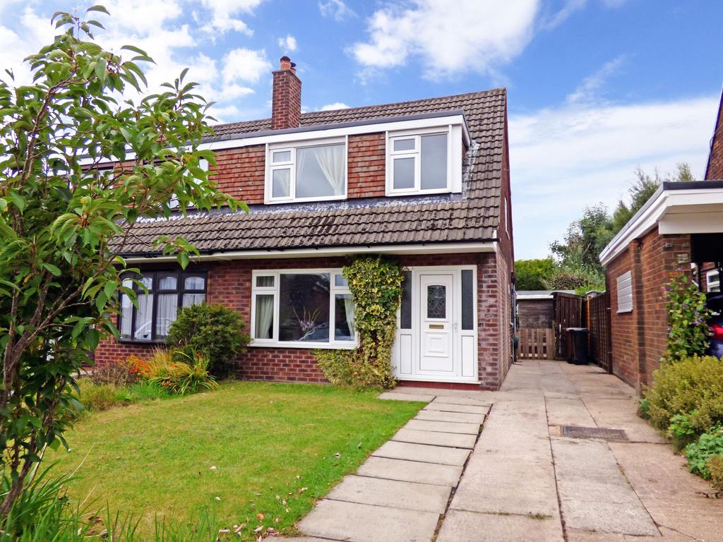 Lynton Drive, High Lane, Stockport, SK6 3 bed semidetached house £