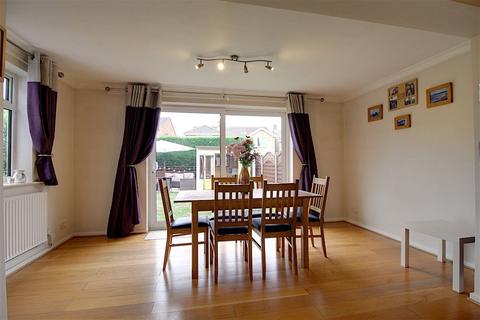 9 Abbeydale Crescent, Grantham, NG31 8EX