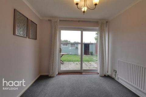 3 bedroom terraced house to rent, Neville Shaw, Basildon