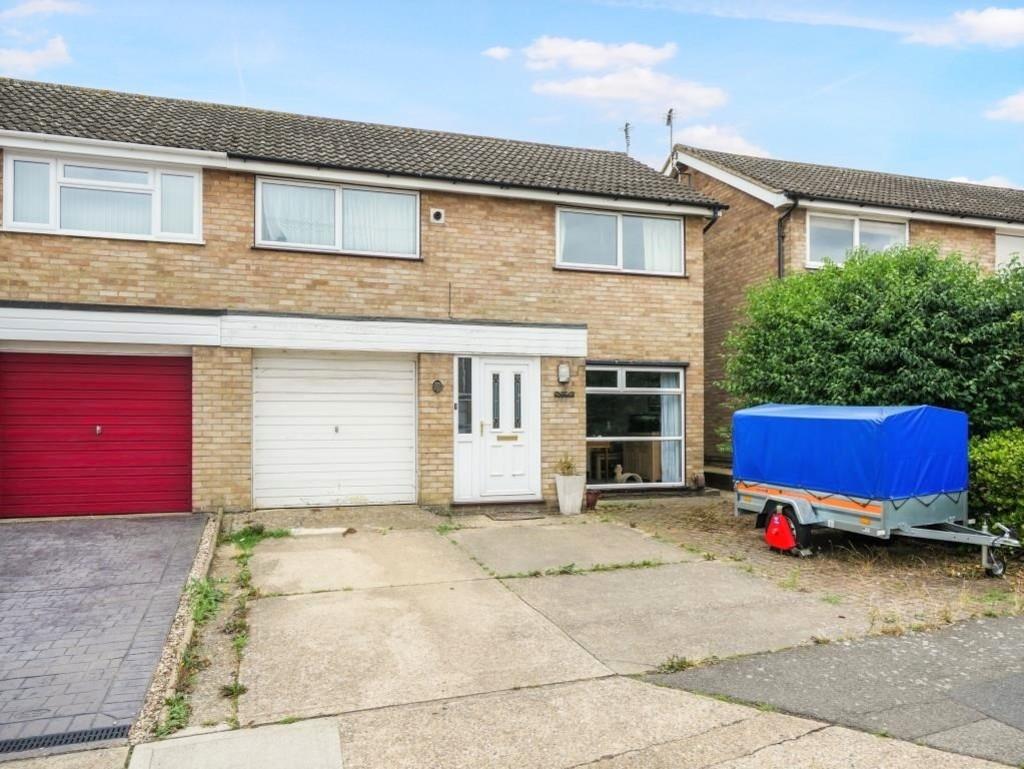 Broomhayes, Ipswich 3 bed semidetached house £280,000