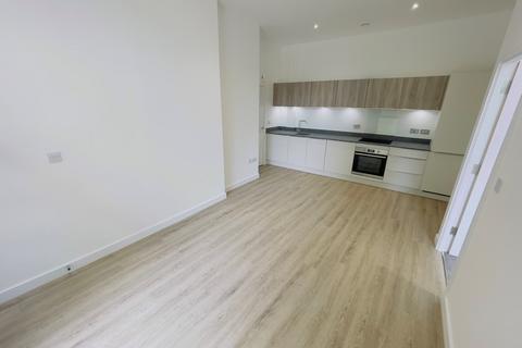 1 bedroom ground floor maisonette to rent, Fairview House, Ashwood Way RG23