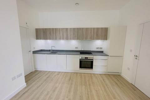1 bedroom ground floor maisonette to rent, Fairview House, Ashwood Way RG23