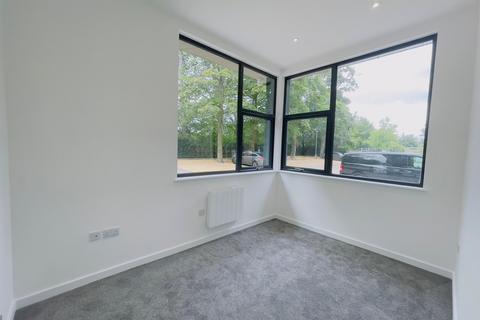 1 bedroom ground floor maisonette to rent, Fairview House, Ashwood Way RG23