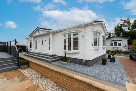 2 bedroom detached house for sale - Willow Park, Burnhouse, North Ayrshire