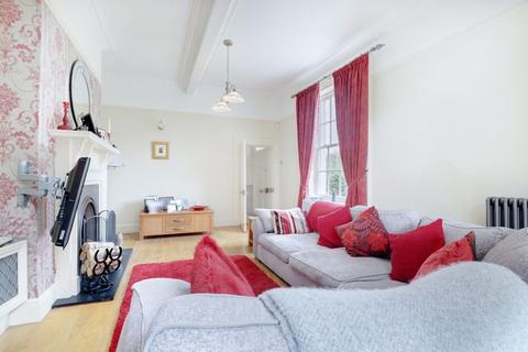 1 Hints Road, Hopwas, Tamworth, B78 3AB