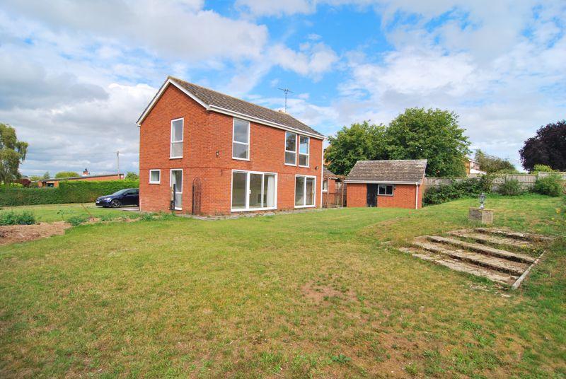 Tibberton, Gloucester 3 bed detached house £495,000