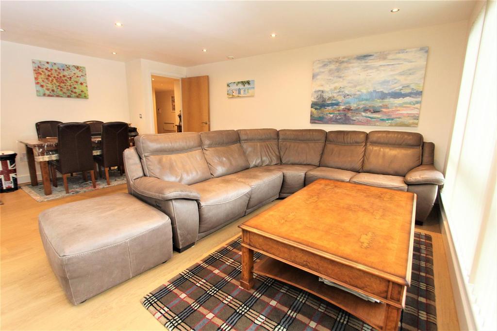 Living room .jpg