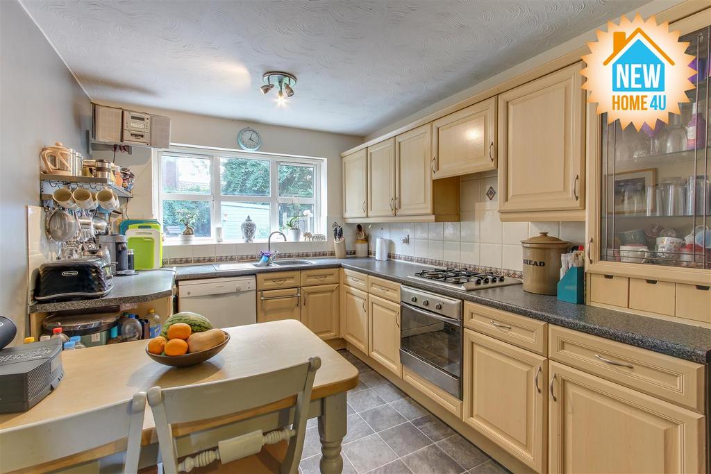 Kitchen: