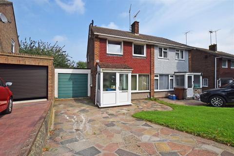 321 Beechings Way, Rainham, Gillingham, ME8 7BP