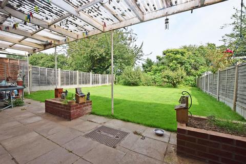 321 Beechings Way, Rainham, Gillingham, ME8 7BP