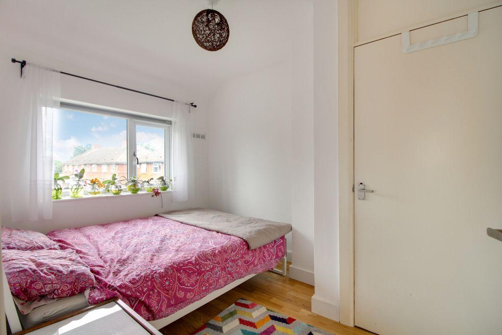 Bedroom 2 (Double)