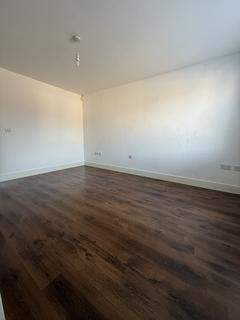 3 bedroom terraced house to rent, Aspen Gardens, Worsborough, Barnsley S70