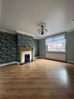 2 bedroom semi-detached house to rent, Bank End Avenue, Worsborough, Barnsley S70
