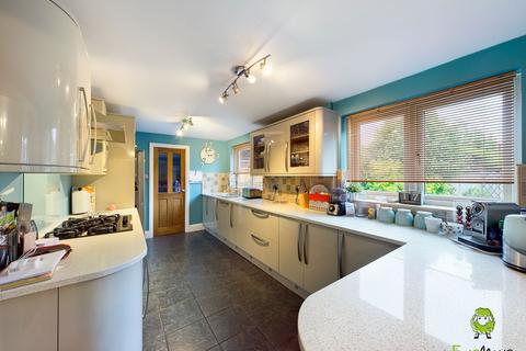 1 Oaklands Close, Bexleyheath, DA6 7AP