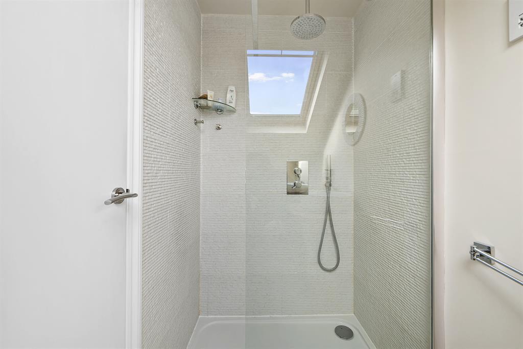 Ensuite Shower