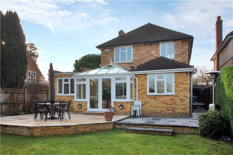 Oakley Drive, Bromley, Kent, BR2 4 bed detached house £575,000