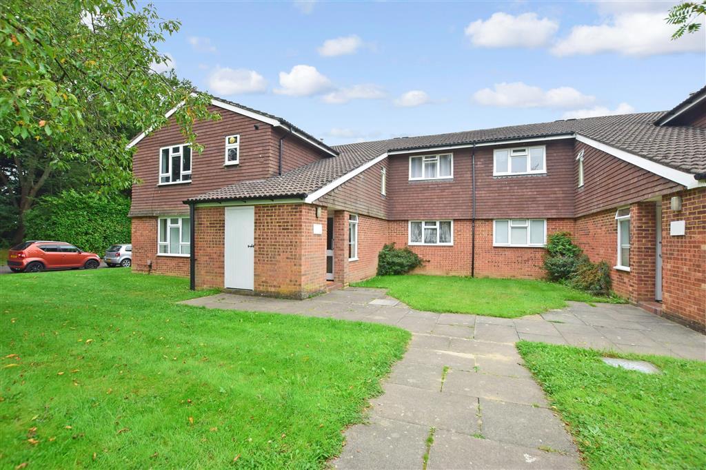 Chester Close, Dorking, Surrey 1 bed ground floor flat £170,000