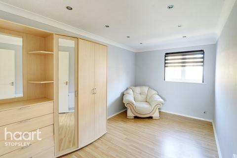30 Felton Close, Luton, LU2 9TD