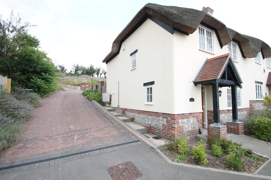 Main Road, Tolpuddle, Dorset 3 bed end of terrace house £1,250 pcm (£