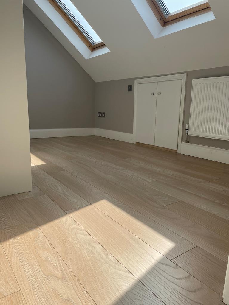 Walk in wardrobe / storage