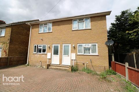 60b Vincent Gardens, Sheerness, ME12 1XX