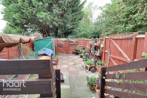60b Vincent Gardens, Sheerness, ME12 1XX