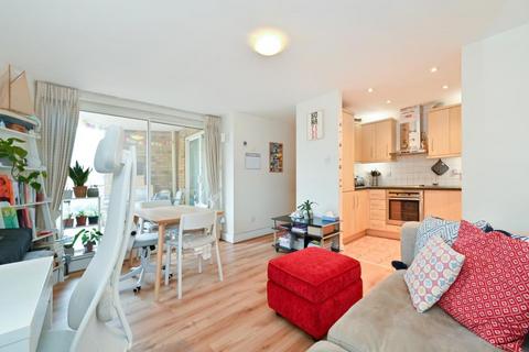 1 bedroom apartment to rent, Basin Approach Limehouse E14