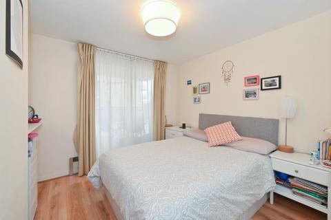 1 bedroom apartment to rent, Basin Approach Limehouse E14