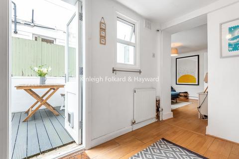 9a Winterstoke Road, London, SE6 4UG