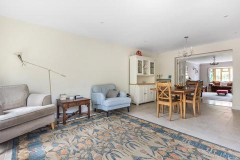 36 Ridgeway Close, Lightwater, GU18 5XX