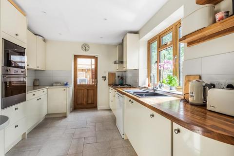 36 Ridgeway Close, Lightwater, GU18 5XX