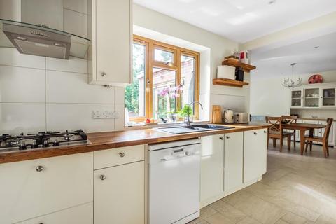 36 Ridgeway Close, Lightwater, GU18 5XX