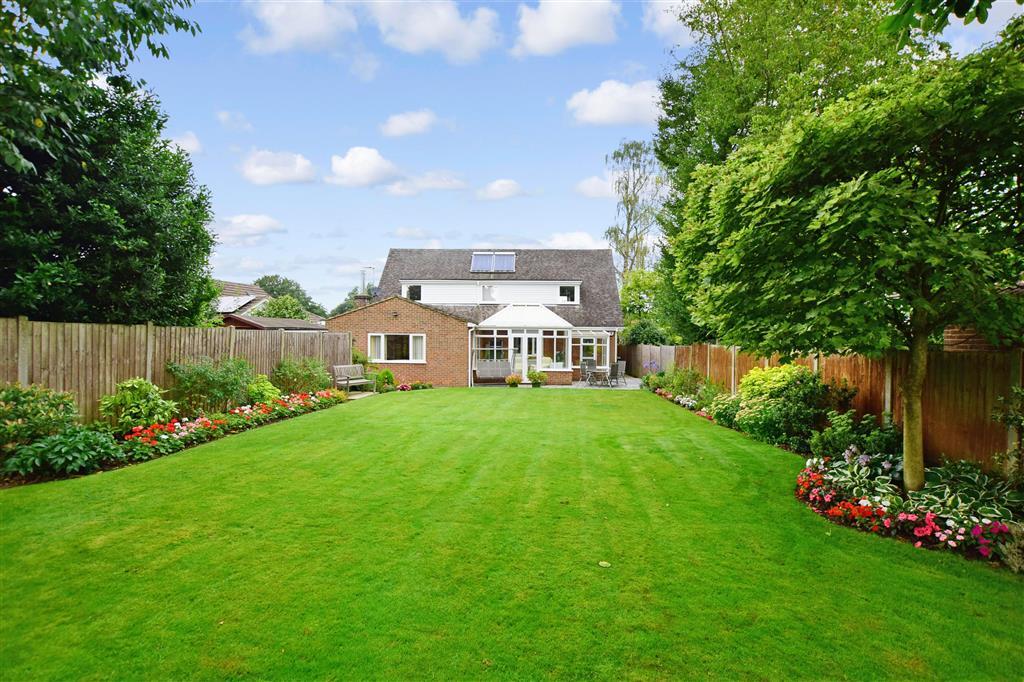Silverbirch Avenue, Meopham, Kent 4 bed bungalow £725,000