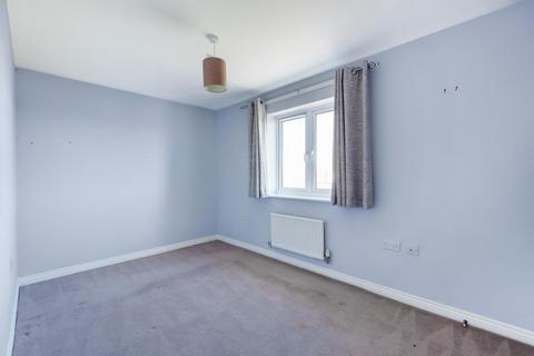 2 bedroom apartment to rent, Berryfields,  Aylesbury,  HP18