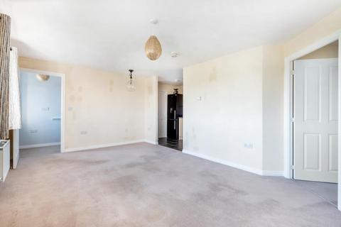 2 bedroom apartment to rent, Berryfields,  Aylesbury,  HP18