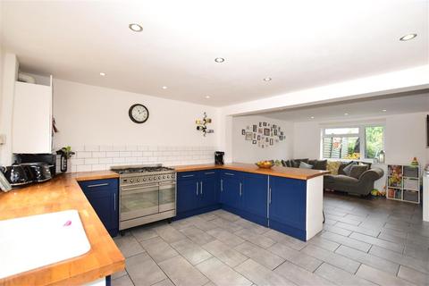 31 Brickfields, West Malling, ME19 5AG