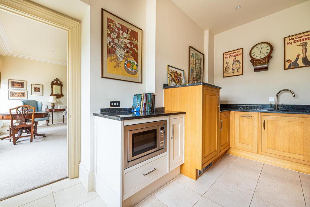 Kitchen to sitting room